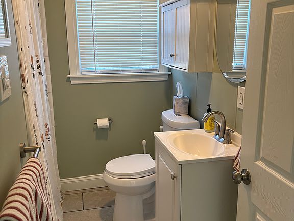 4th image of 112 Peach St