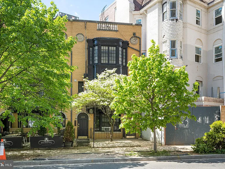 1308 18th St NW — Photo 2