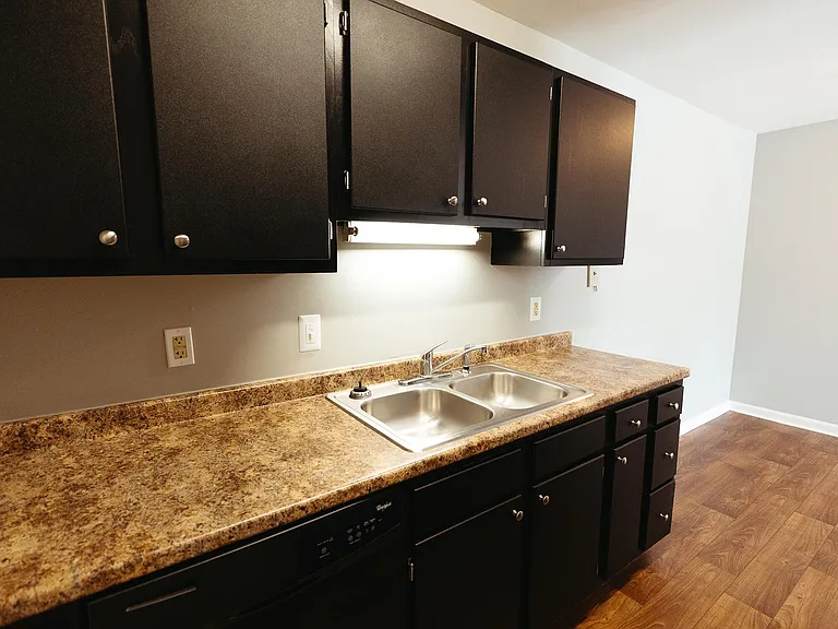 1310 N Rutherford Blvd — Photo 15