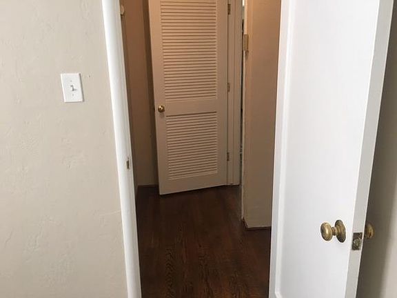 5th image of 750 S Jackson Ave