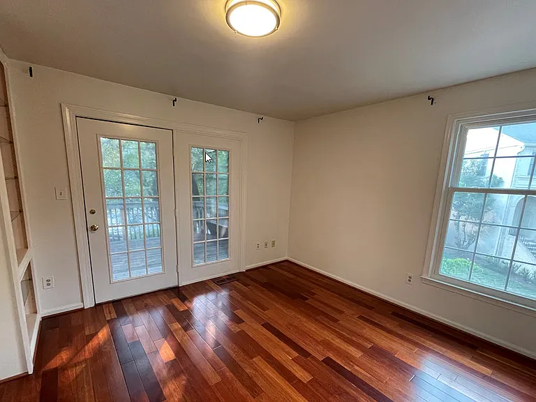 7727 Rockledge Ct — Photo 13