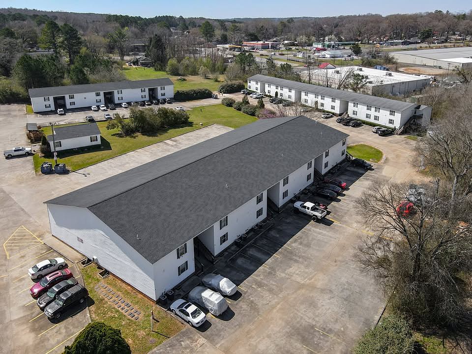 1st image of 601 Skyview Dr #106