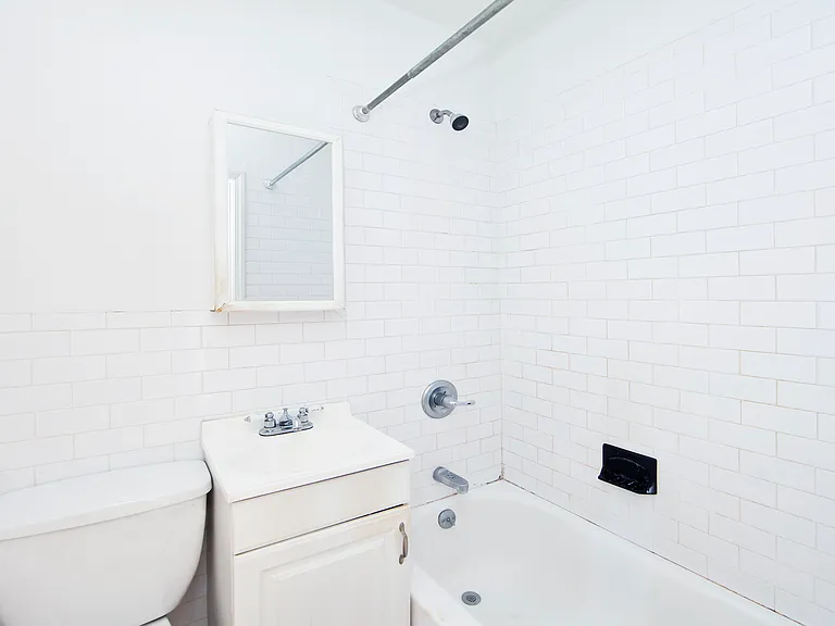 65 Ludlow St #12 — Photo 5