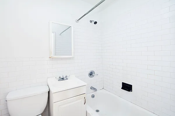 Rented by R New York | media 5