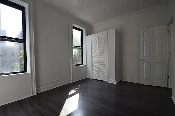 Rented by CITY SKYLINE REALTY INC | media 1