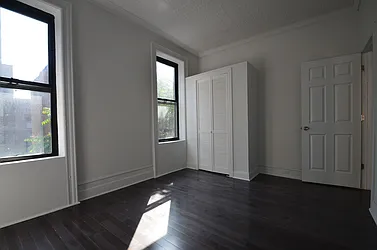 Rented by CITY SKYLINE REALTY INC