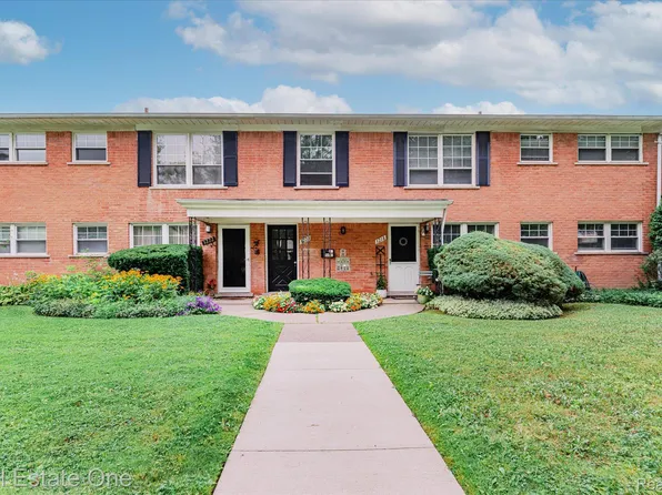 3220 Shenandoah Dr APT 12, Royal Oak, MI 48073