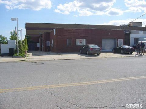 1st image of 4 Saratoga Blvd