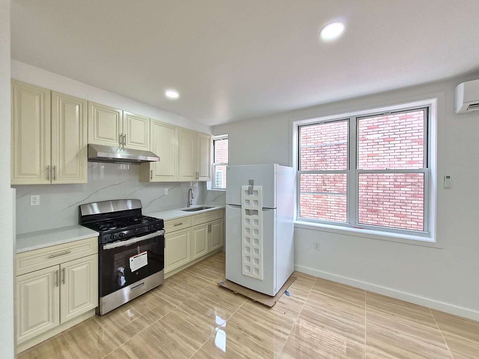 1st image of 1267 83rd St Floor 1