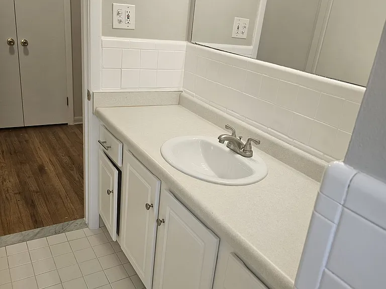 413 N Eton St #1-208-107 — Photo 10