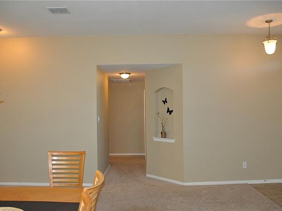 3rd image of 2944 Hollow Valley Dr