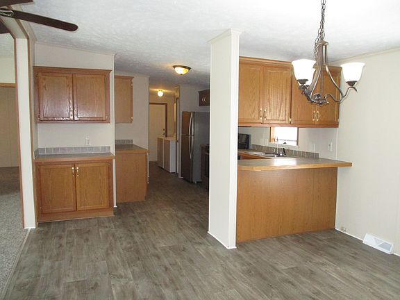 3rd image of 23317 Arlington Dr #322