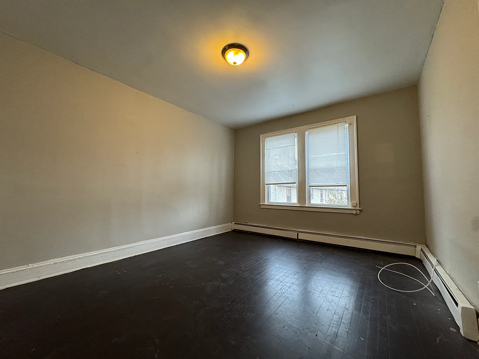 1 bed, 700 sqft, $1,095 — Photo 2