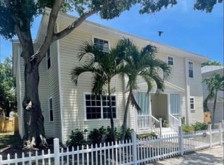 717 Dartmoor St N, Saint Petersburg, FL 33701