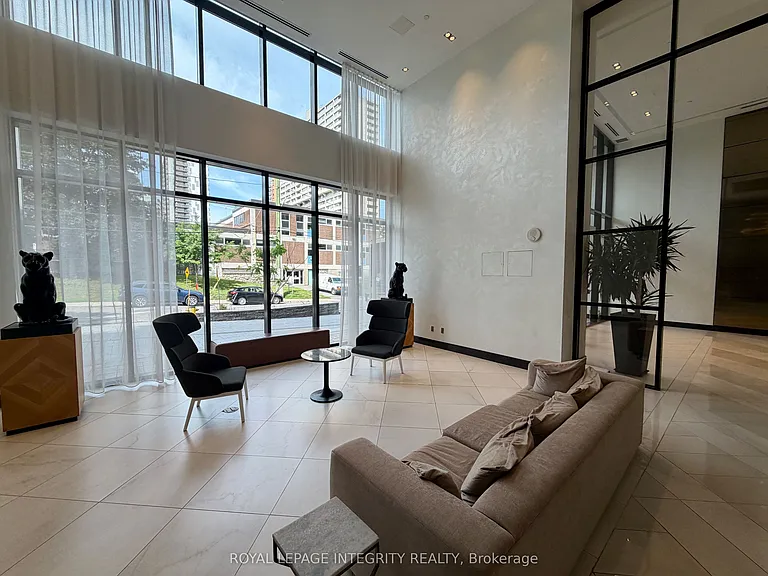 255 Bay St #910 — Photo 6