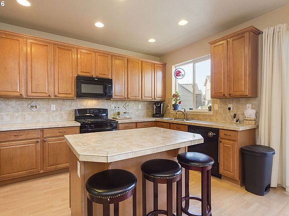 3rd image of 3448 SE Northwood Way