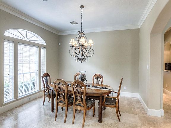 2nd image of 1923 Foreland Dr