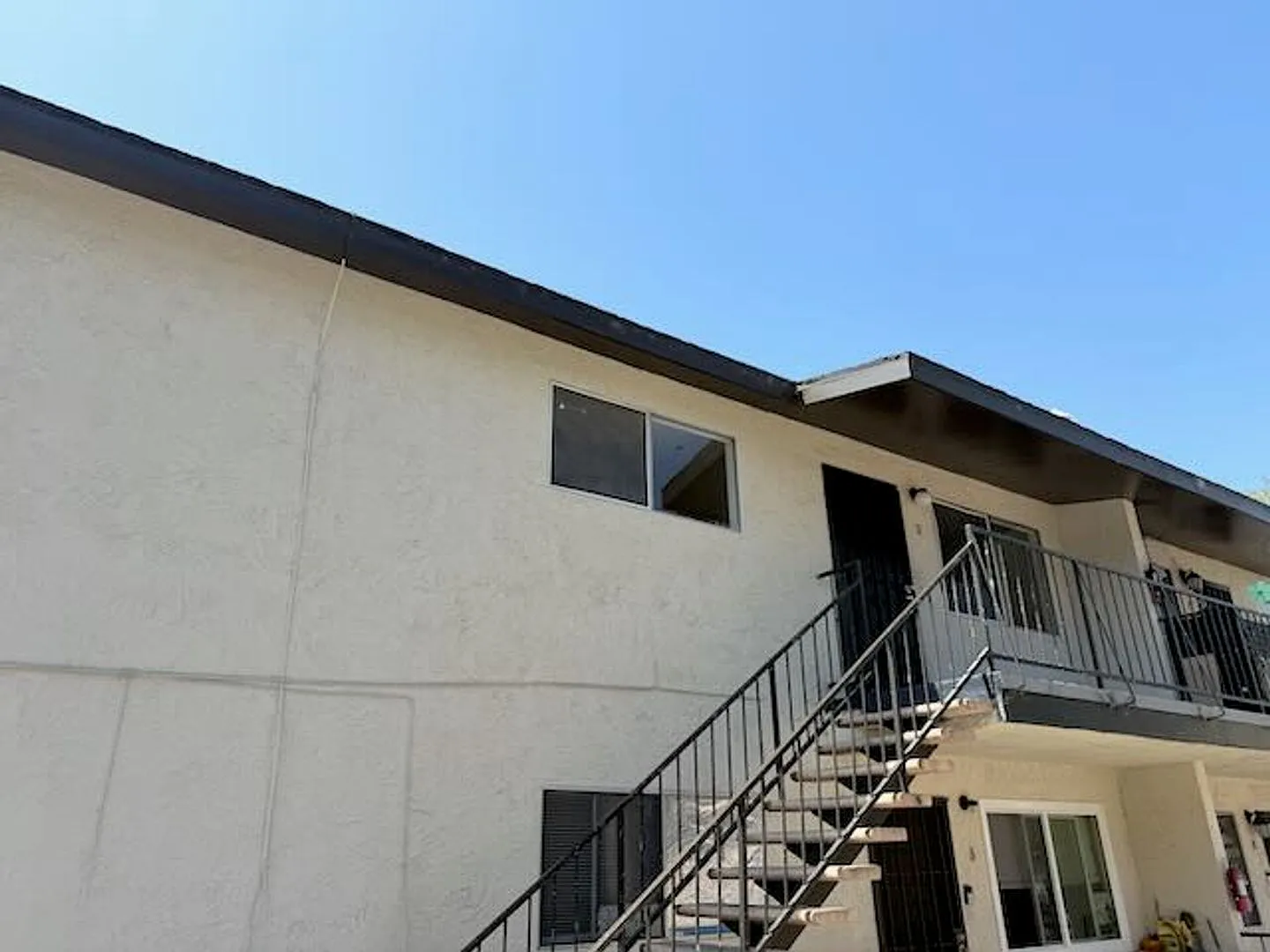 Junipero LB — Photo 3