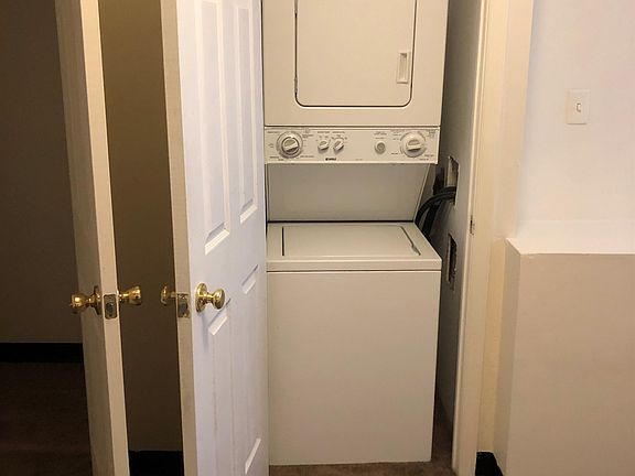 5th image of 14 E Lancaster Ave #1