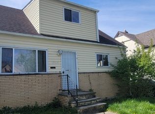 15914 Clearview Ave, Cleveland, OH 44128