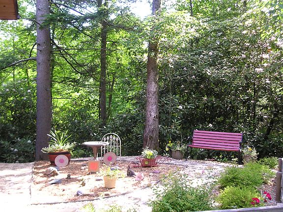 3rd image of 291 Ivy Wood Ln
