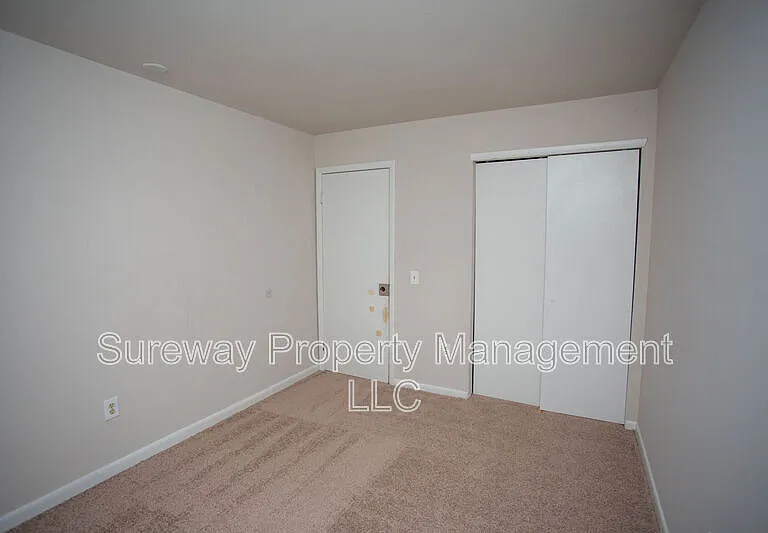 137 Brent Ct — Photo 23