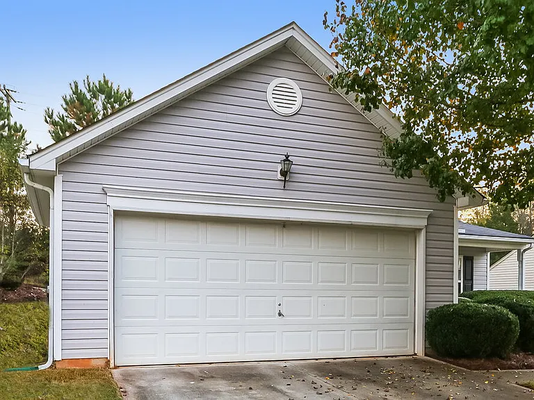 5880 Mahogany Pl SW — Photo 4