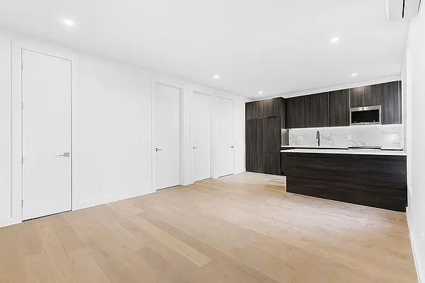 Rented by Fountain Realty Group | media 20