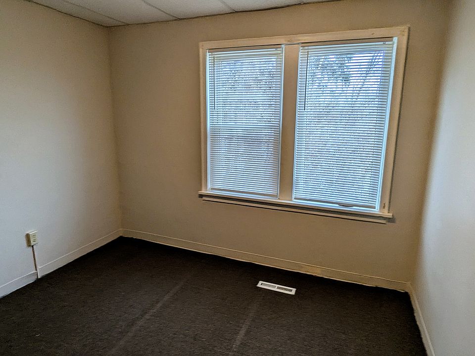Building Photo 3