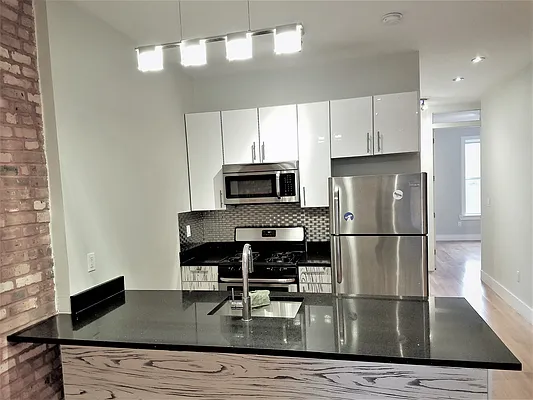 Rented by The Hamilton Group | media 10