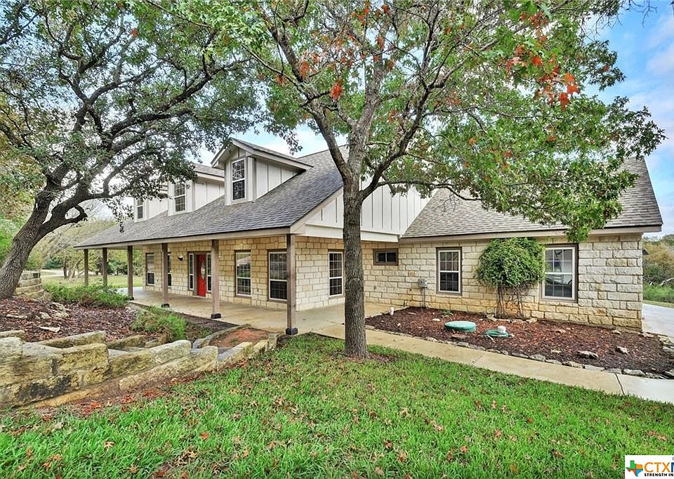 1st image of 818 Hillcrest Dr