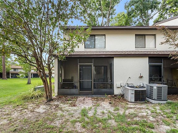 4th image of 2635 SW 35th Pl APT 307