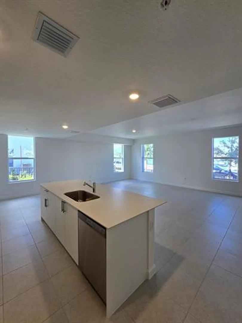 15671 SW 280th St th 9, Homestead, FL 33032 — Photo 4