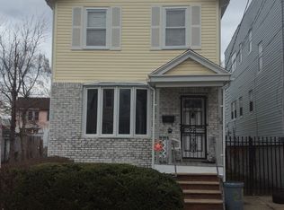 28 Arverne Ter, Irvington, NJ 07111