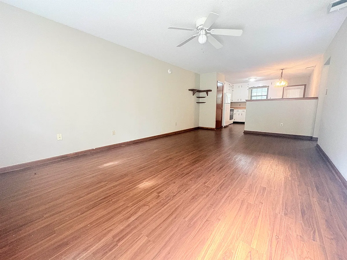 Building Photo - 2072 Pats Pl