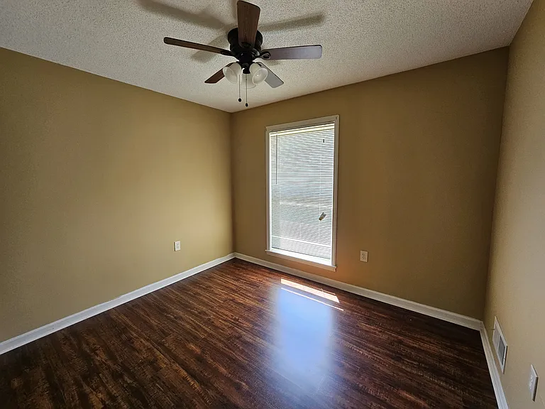 3374 Ladue St — Photo 10