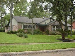 2nd image of 1227 Woodland Dr