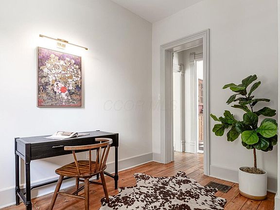 5th image of 423 Hudson Ave