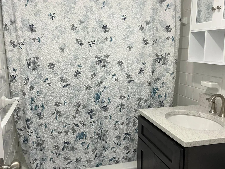 120 Saint Charles St #8 — Photo 4