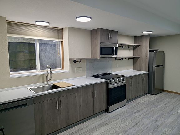 2nd image of 2138 N Buffum St #B