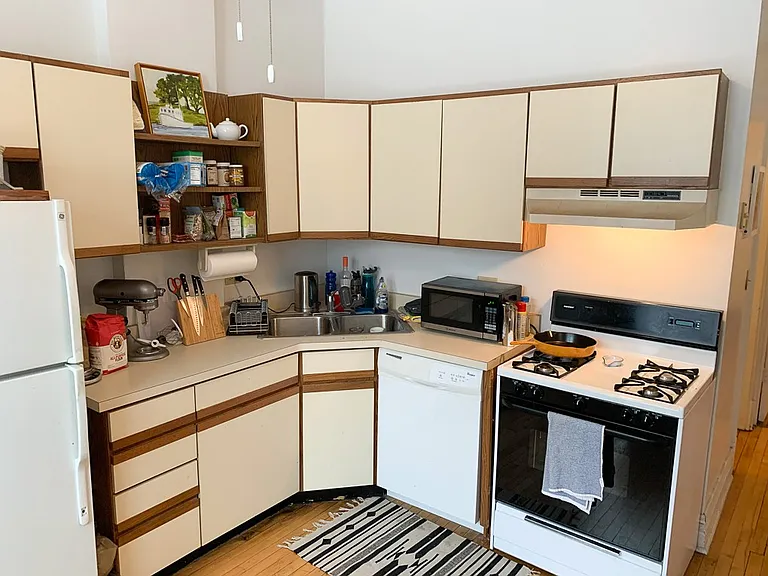 2322 W. Thomas St. — Photo 2