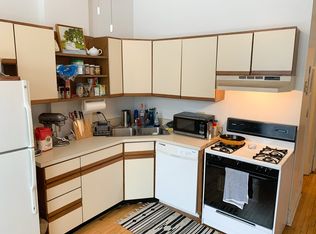 2322 W. Thomas St., Chicago, IL 60622
