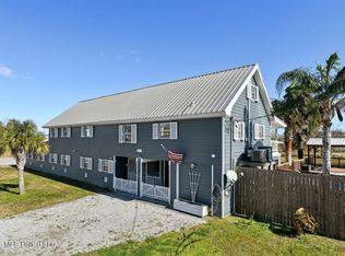 10000 New York St, Bay Saint Louis, MS 39520