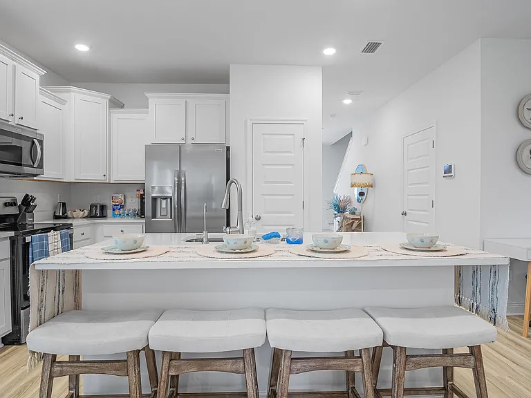 12 Leviathan Ct — Photo 3