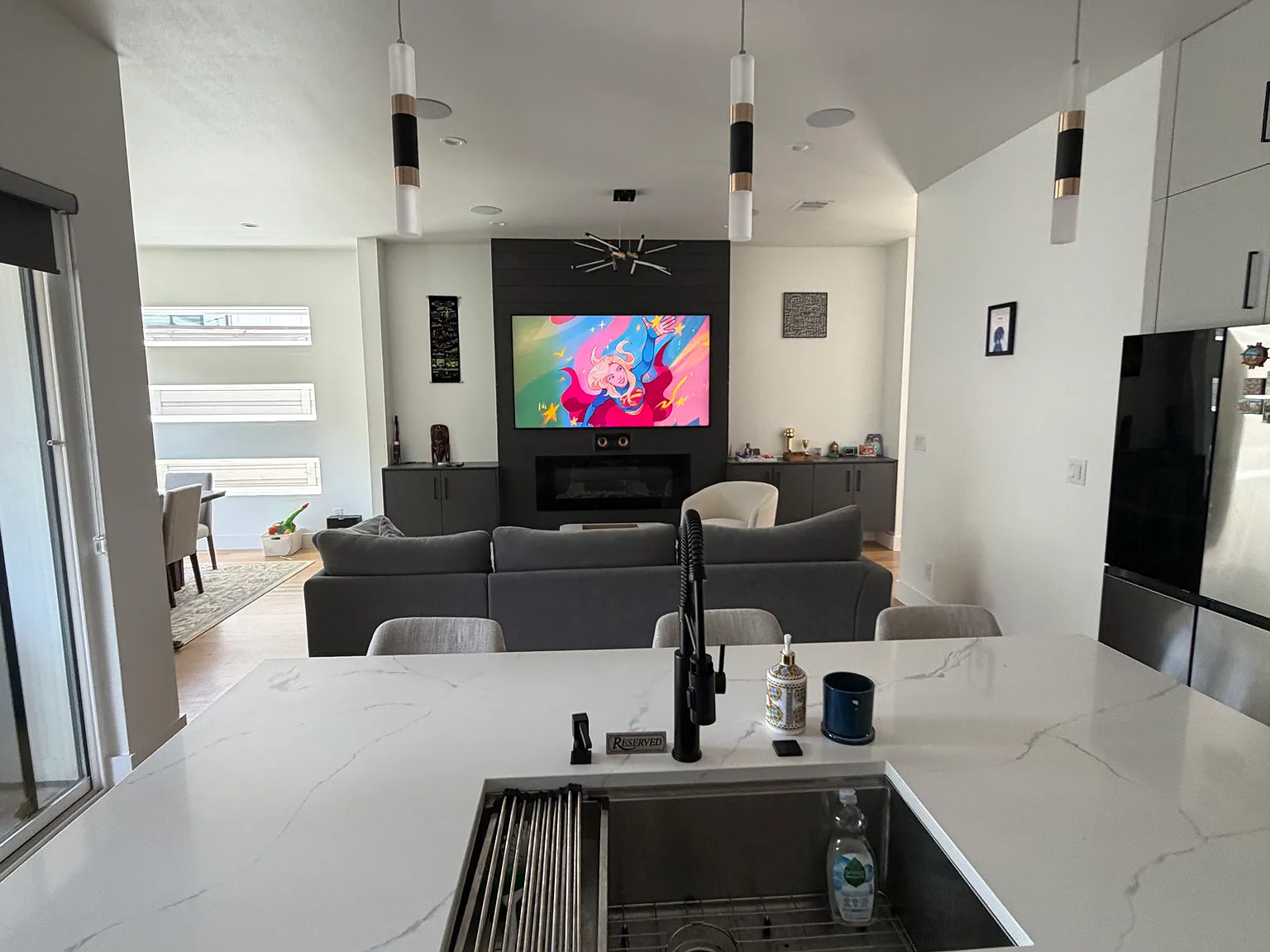 4 bed, 2574 sqft, $8,500 — Photo 3