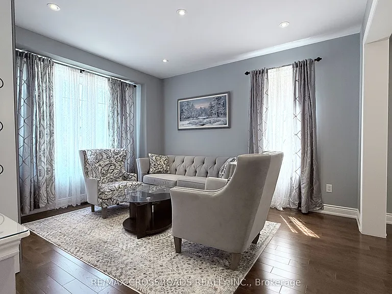 72 Skywood Dr — Photo 3