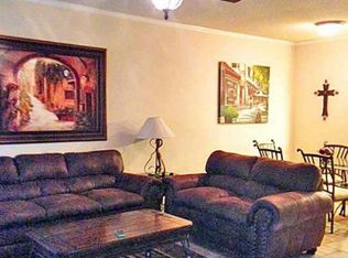 736 Country Place Dr, Houston, TX 77079