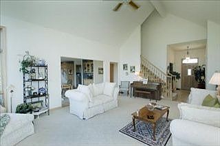 5th image of 108 Saint Andrews Ct