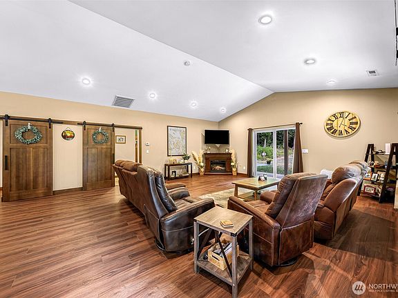 5th image of 3621 Haynie Road