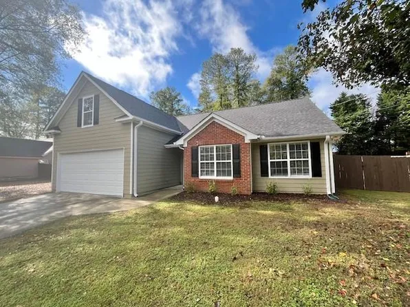 169 Williamsburg Way, Winder, GA 30680